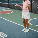 縄跳びをする子ども